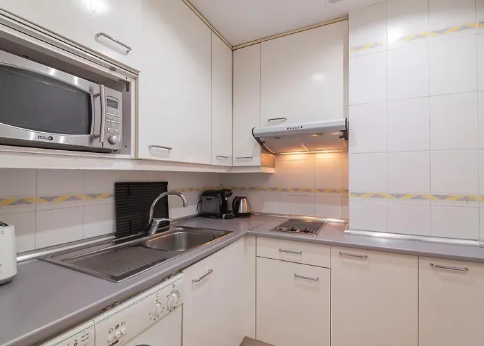 Cozy Chamberi VII Renovated 1Br 1Bh
